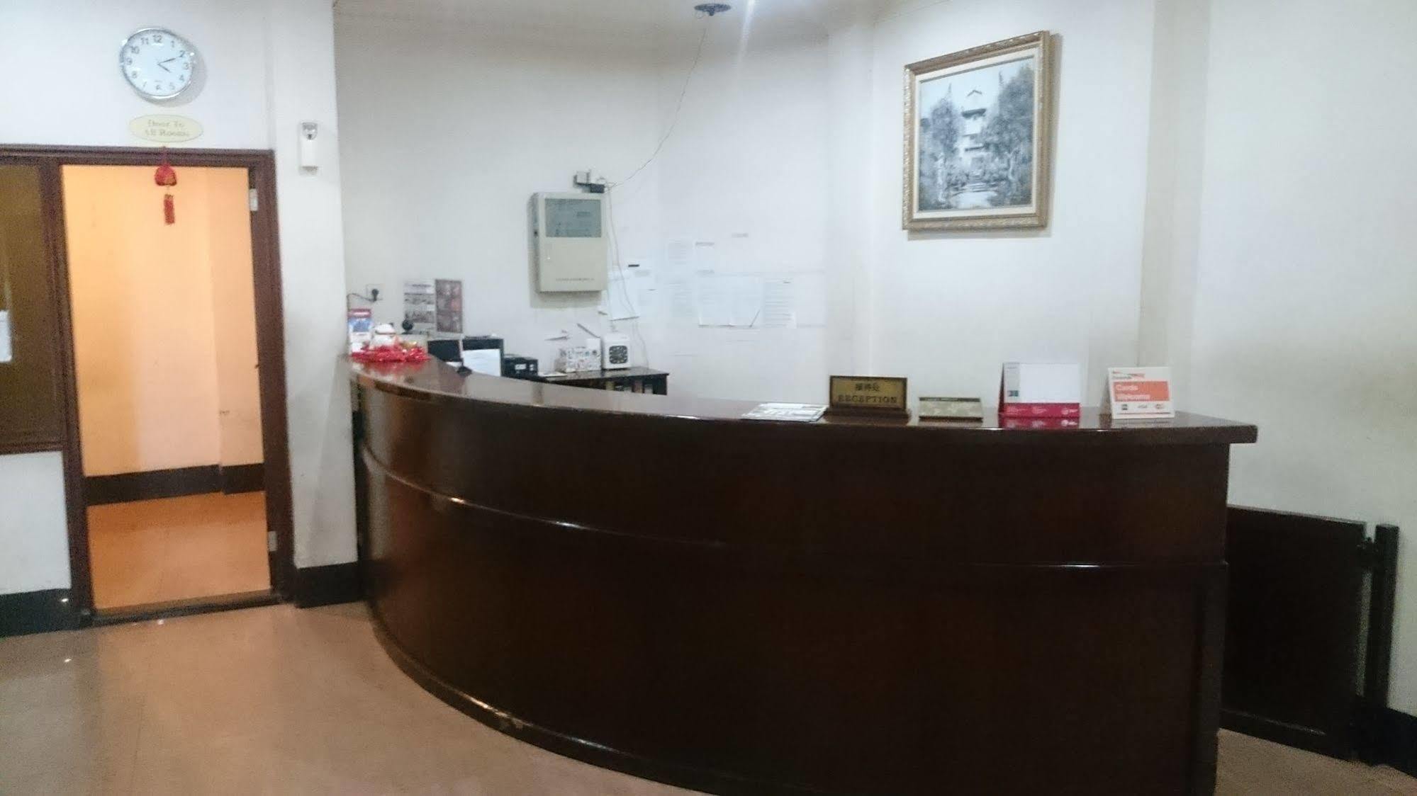 Hotel Citi International Palang Merah Medan Luaran gambar